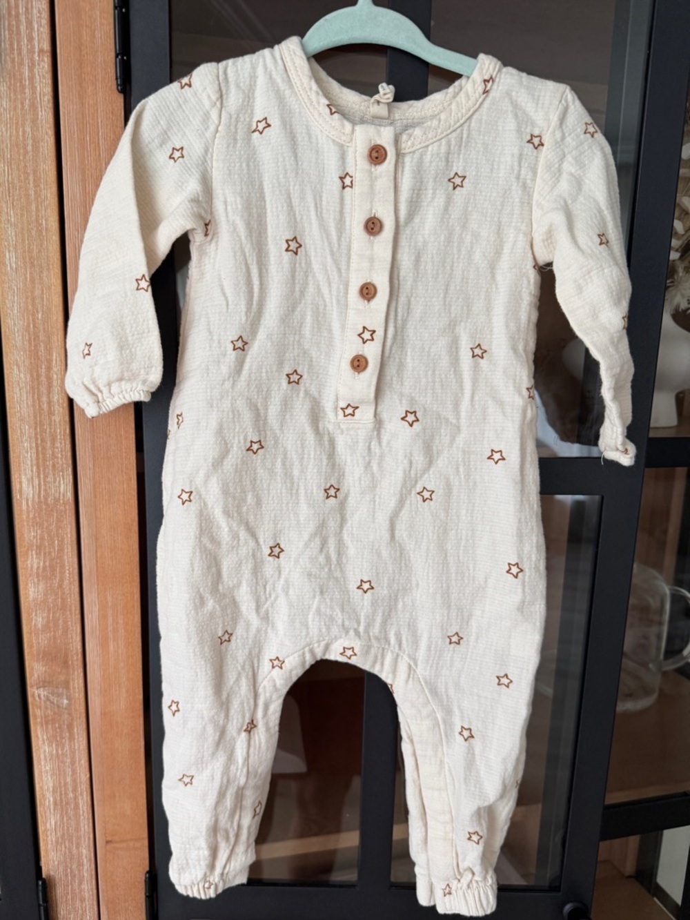Quincy Mae Stars coverall Woven Jumpsuit beige cotton gauze baby neutral woven